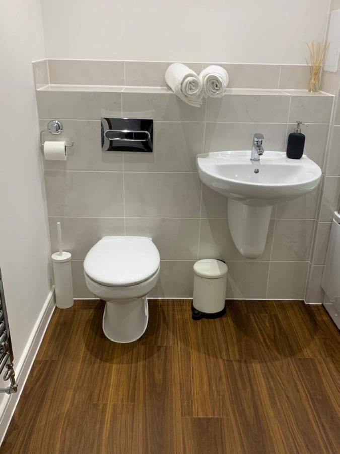 Lakeside 2 Bed Luxury Apartment No Parties No Events Early Check-In Late Check- Out Allowed West Thurrock Εξωτερικό φωτογραφία