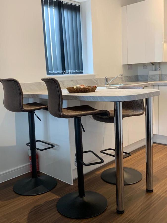 Lakeside 2 Bed Luxury Apartment No Parties No Events Early Check-In Late Check- Out Allowed West Thurrock Εξωτερικό φωτογραφία