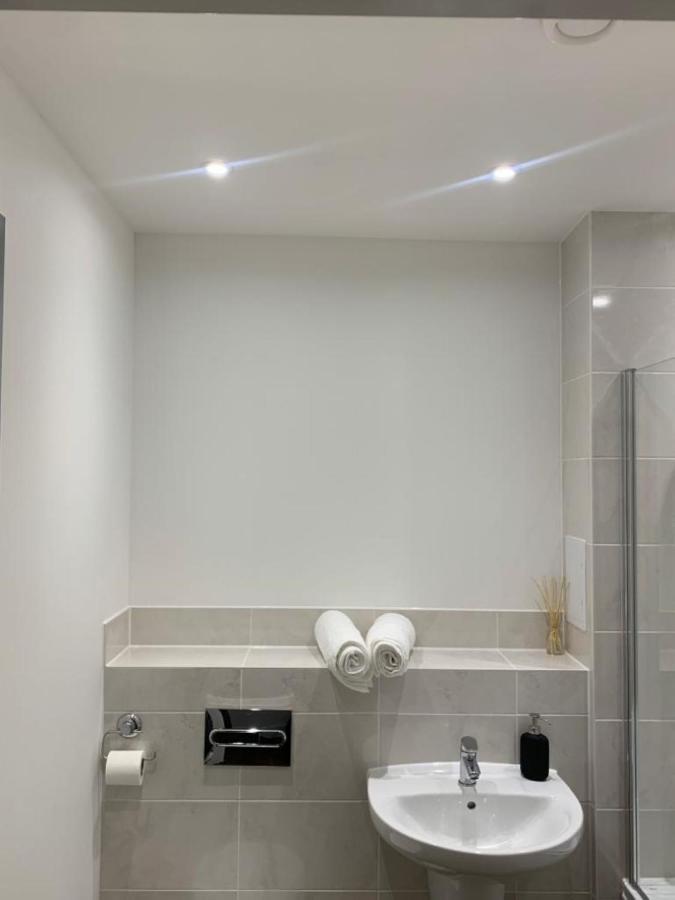 Lakeside 2 Bed Luxury Apartment No Parties No Events Early Check-In Late Check- Out Allowed West Thurrock Εξωτερικό φωτογραφία