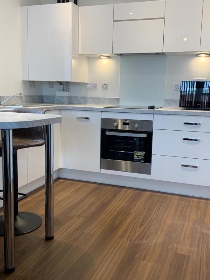 Lakeside 2 Bed Luxury Apartment No Parties No Events Early Check-In Late Check- Out Allowed West Thurrock Εξωτερικό φωτογραφία