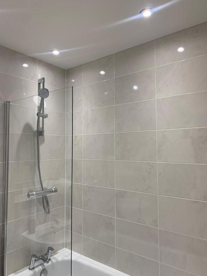 Lakeside 2 Bed Luxury Apartment No Parties No Events Early Check-In Late Check- Out Allowed West Thurrock Εξωτερικό φωτογραφία