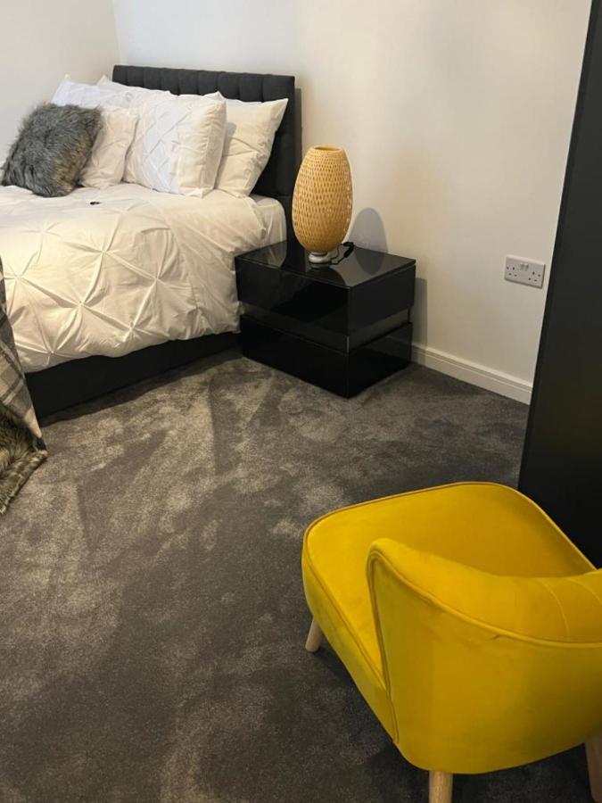 Lakeside 2 Bed Luxury Apartment No Parties No Events Early Check-In Late Check- Out Allowed West Thurrock Εξωτερικό φωτογραφία